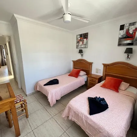 شقة La Cumbre 7a - 2 Bed/2 Bath - 1st Floor - Uk Tv - Wi-fi *