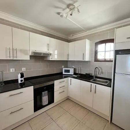 La Cumbre 7a - 2 Bed/2 Bath - 1st Floor - Uk Tv - Wi-fi Apartament Puerto del Carmen (Lanzarote)